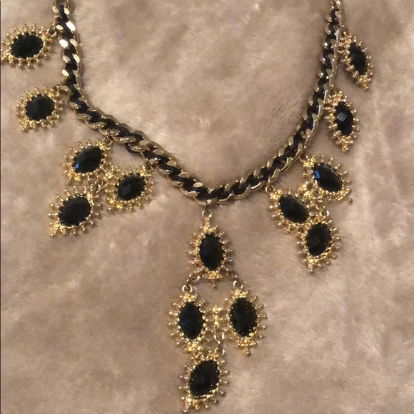 Gold & black statement necklace - Picture 2 of 2